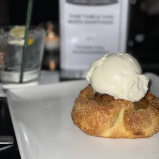 Apple Cinnamon Crustada