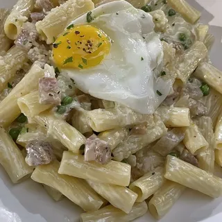 Rigatoni alla Carbonara