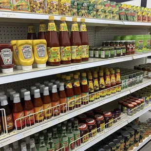 Hot and sweet ketchup, samosas sauce, mango chutney and pickles