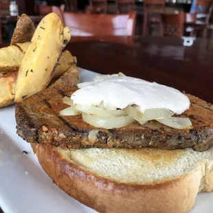 Prime Rib Sandwich &amp; Steak Fries