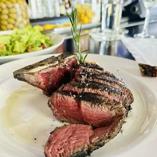 oz . Bone - In Filet (Pittsburgh Style)