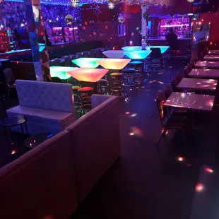 sushi and sashimi, interior