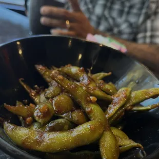 Garlic spicy edemame