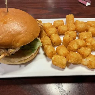 Cyclone Chicken Sandwich