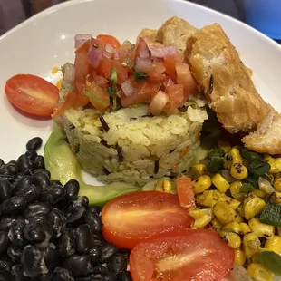 Buddha bowl without sauce. Very good!