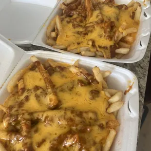 chili cheese fries