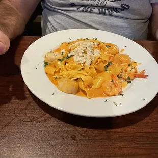 Paparadelle with seafood