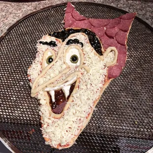 Hotel Transylvania Drac pizza IG@raydiopizza
