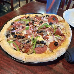 5-18-24 Medium Suprimo, substituted bacon for the artichokes.