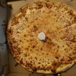 Extra Large "New York Style" Traditional Round Thin Crust Pizza