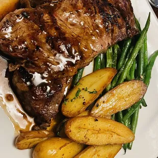 Ribeye, YUMMY potatoes &amp; green beans