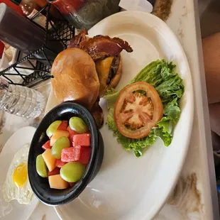 PB&amp;j Burger with egg