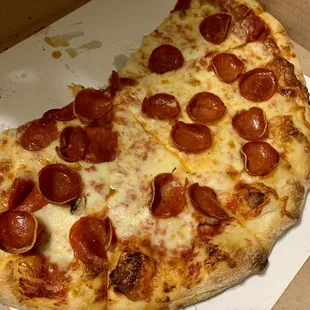 Pepperoni pizza