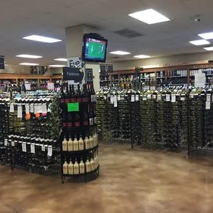 Steve was ultra helpful in helping us choose holiday drink-making goods. Thank-you Primo's, glad you're here in town!