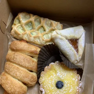 Apricot Hamantash