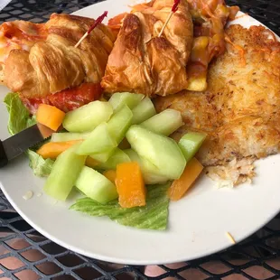 Scramble croissant  breakfast