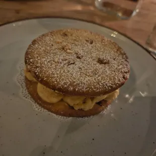 Walnut Shortbread Cookie - Pumpkin Mousse, Apple Butter