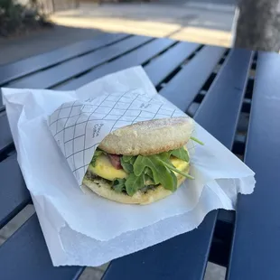 Breakfast sandwich