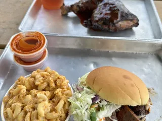 Saucy's Walk-Up Bar.B.Q