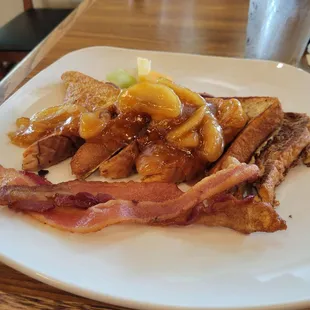 Cinnamon baked French Toast topped with apples With bacon