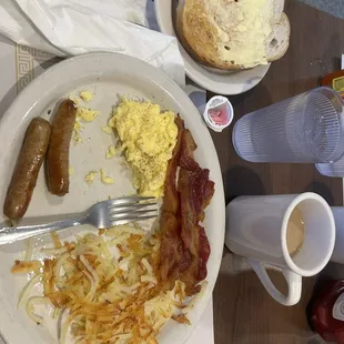 2x2x2 with hashbrowns and toast included! (I ate some of my eggs already lol)