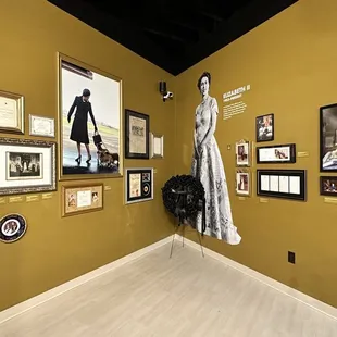 Princess Diana & The Royals: The Exhibition