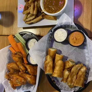 Wings, Chips with curry sauce and Fried pickles