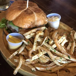 1/2 Lb. Angus Charbroiled Burger