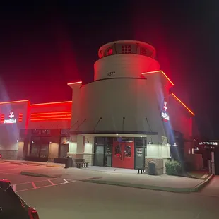 PRSIM  BAR &amp; GRILL