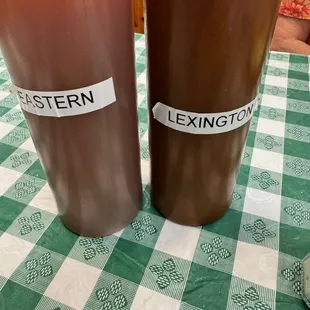 Both style sauces are available. There is also a HOT version.