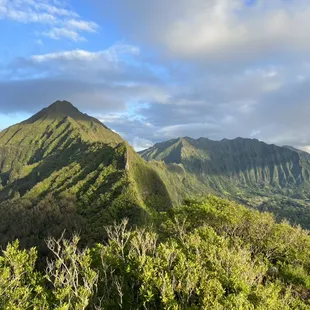 A view of the Ko'olau mountains, one of the two primary ranges on the island of Oahu.