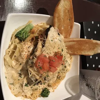 Fettuccine Alfredo