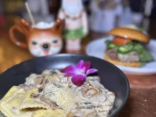 The Lobby Cocktail Lounge & Kitchen 