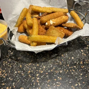 Sampler Platter, so good..  the fried ravioli was to die for