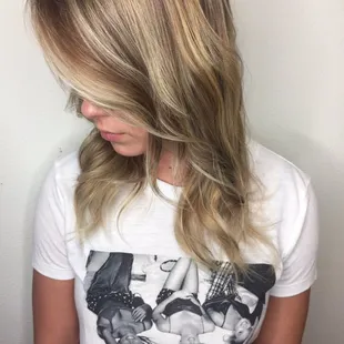 Dimensional blonde. Yes please