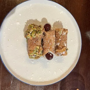 Cannoli Trio