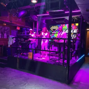 Great small venue!! House band killed it!!