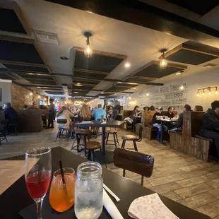 Aperol spritz and mimosa