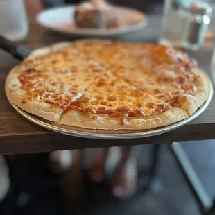 Cheese pizza