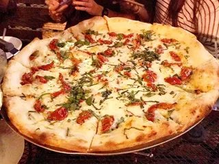 Empire Slice House - Plaza