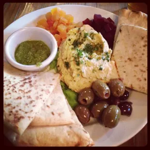 Hummus Plate