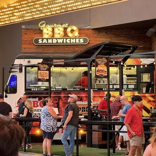 This is the outdoor restaurant outside of circa hotel and resort. I don&apos;t recommend! Better BBQ Place treat u better