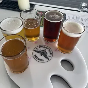 5 beer sampler flight.