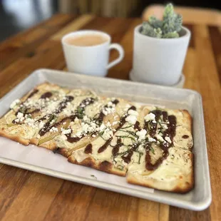 Fig n Goat Cheese Flatbread