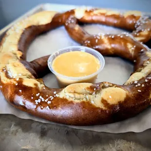 Big Pretzel with Beer Cheese Sauce