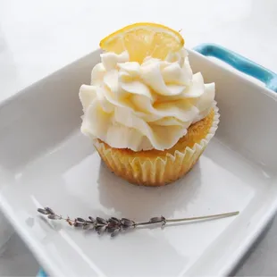 Vegan Lemon Cupcake