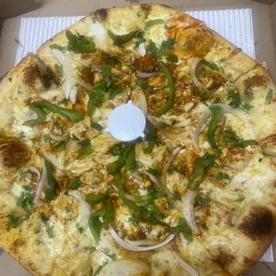 Chicken tikka pizza