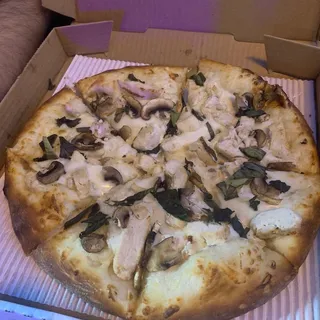Chicken Alfredo and mushroom pizza
