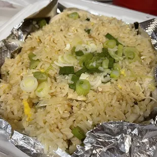 Chicken fried rice (2/5) not enough flavor from the chicken. Tasted like blanched chicken mixed in rice