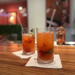 oysters and mussels, drink